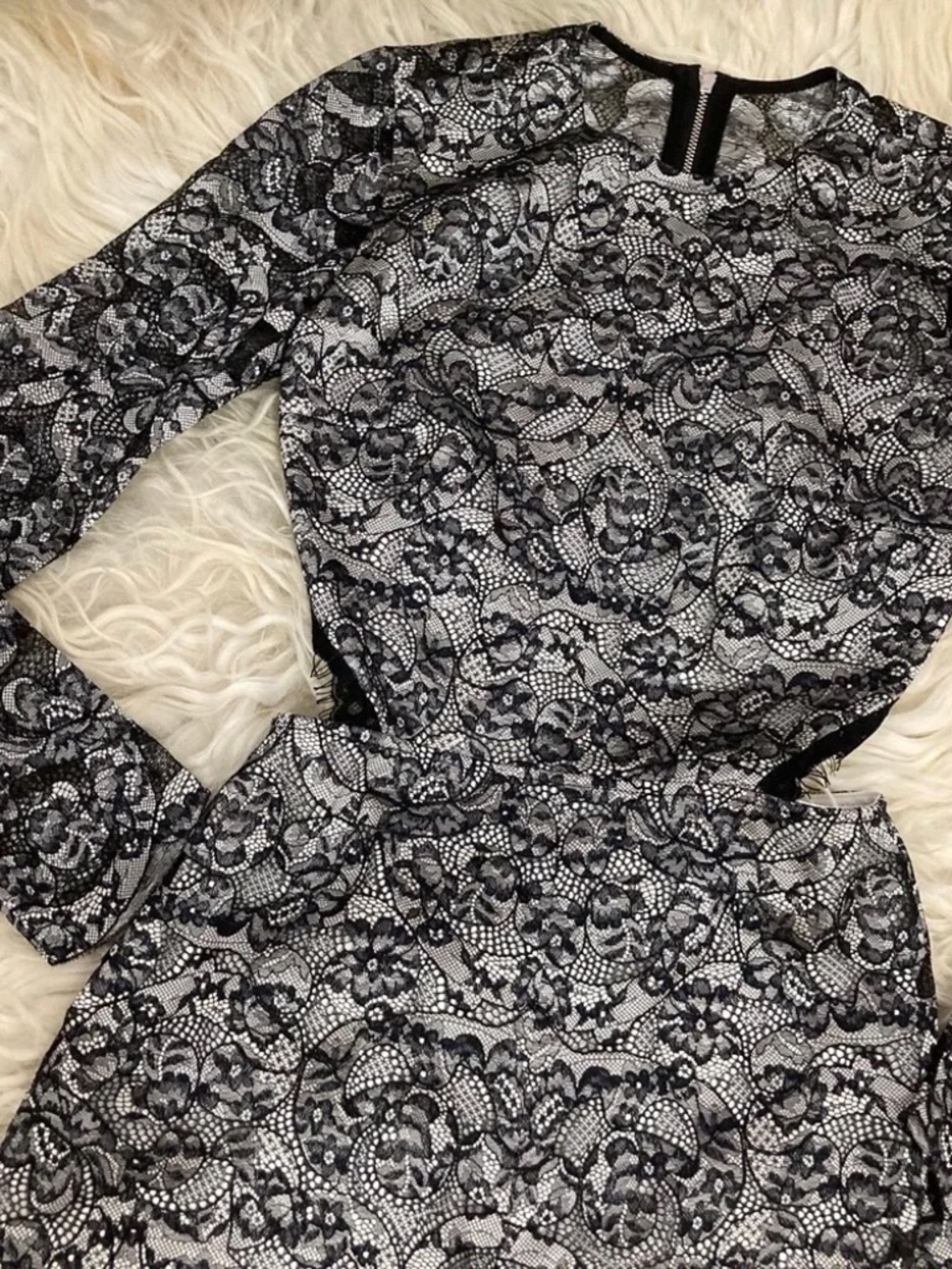 Alexis Deema Open Back Romper 1400 - Picture 3 of 13